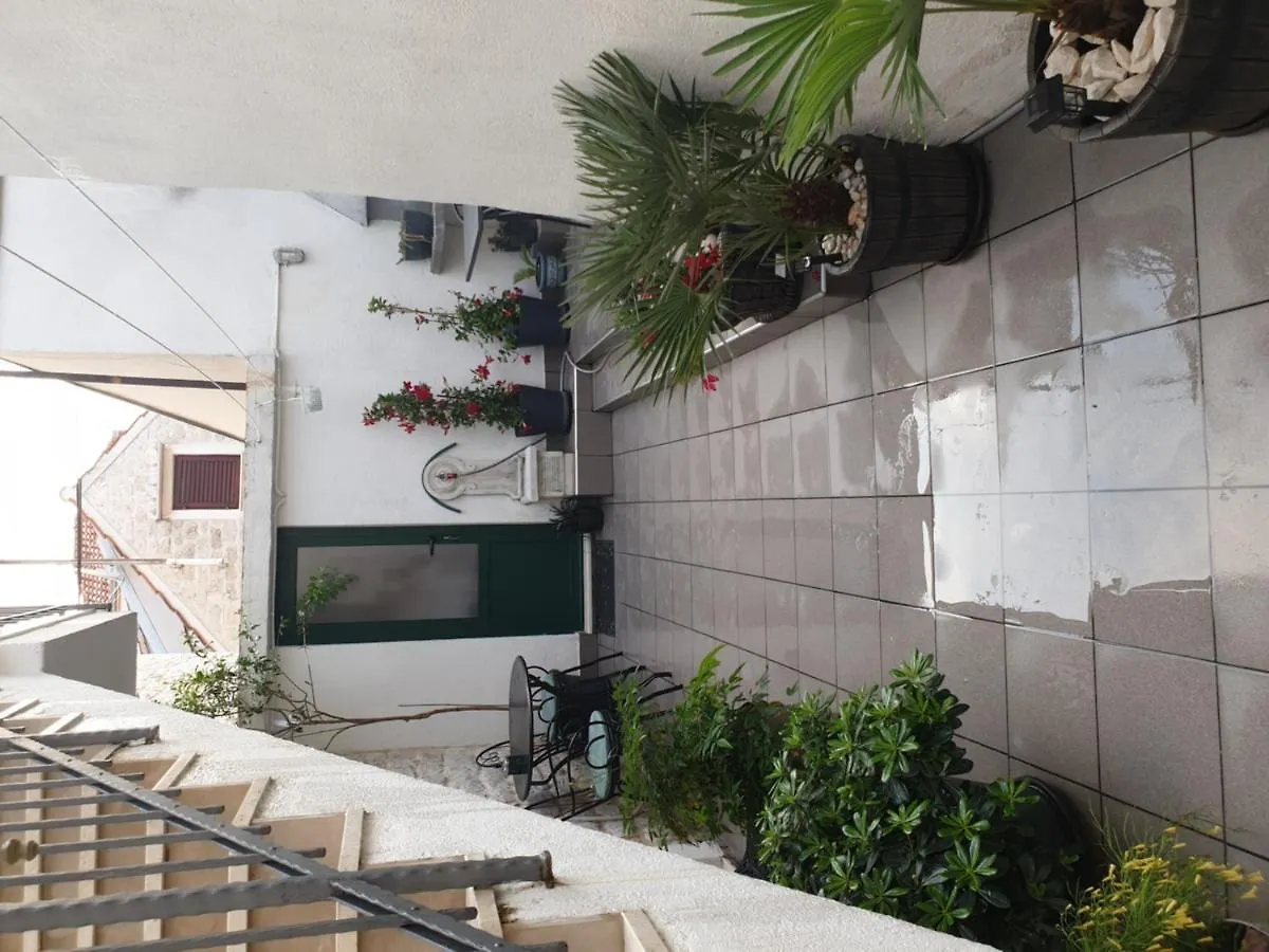 Lemon Tree Hotel Seget Donji