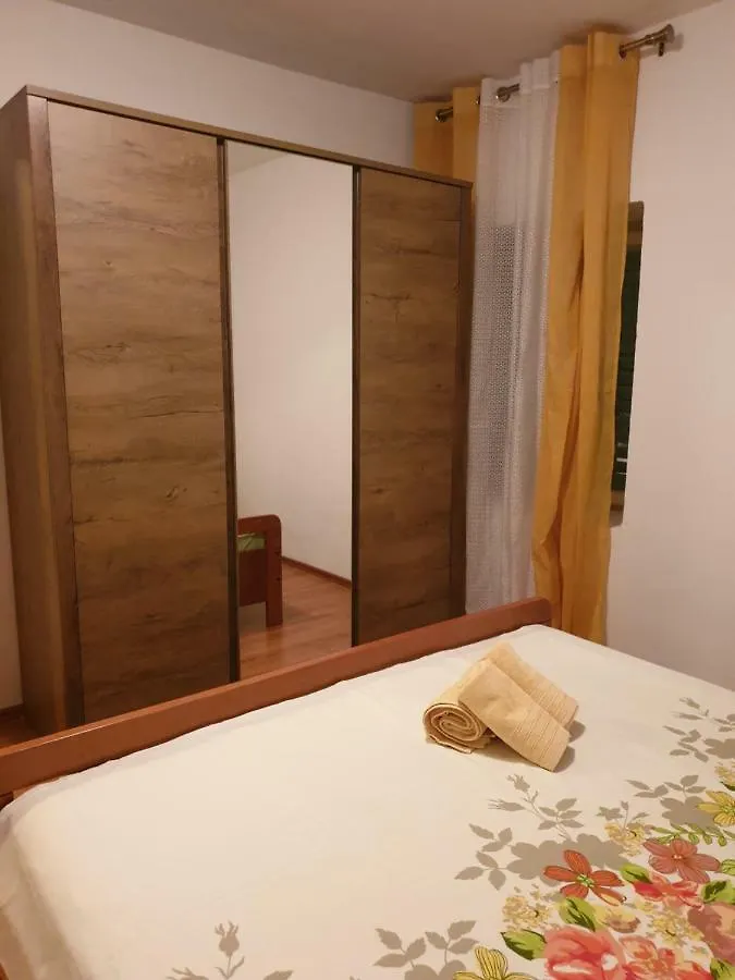 Lemon Tree Hotel Seget Donji Guest house